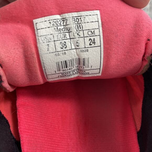 Brooks Ghost 11 Red Running Shoes Womens size 7 B medium - Picture 11 of 16